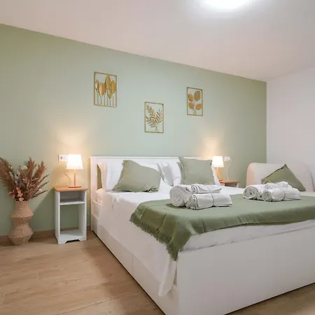 Alice Al Mare Apartment