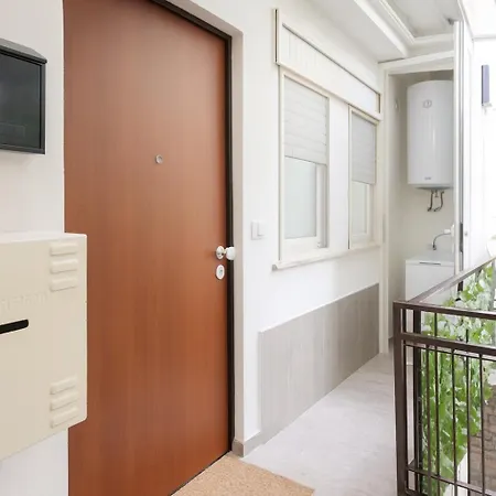 Alice Al Mare Lejlighed *